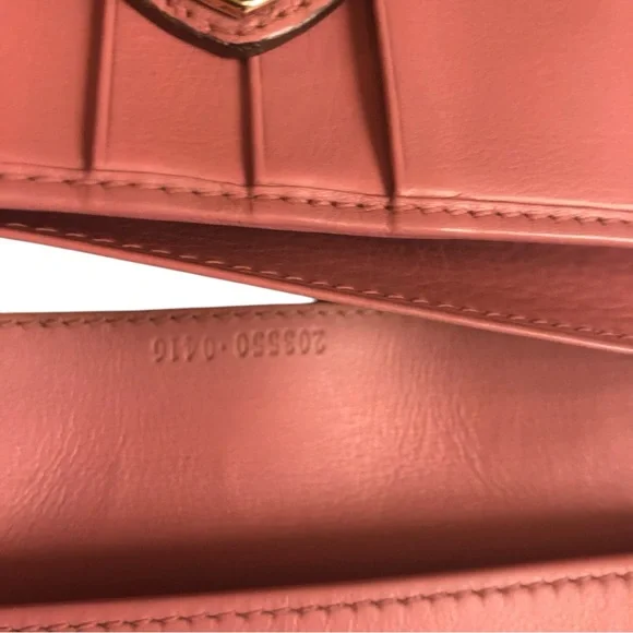 👛Gucci Soft Pink Goldtone Heart Snap Wallet with box Multi-Host Pick Gorgeous!!! - Picture 13 of 17